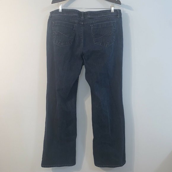 Faded Glory Womens Size 18 Average Bootcut Medium Wash Denim Jeans - Picture 9 of 9